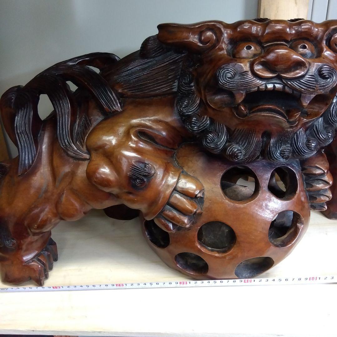 木製玉乗り獅子彫刻 　右玉乗り　①　厄除け