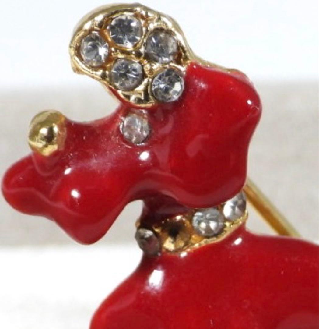 本珊瑚　赤珊瑚　犬ブローチ　アクセサリー ヴィンテージ