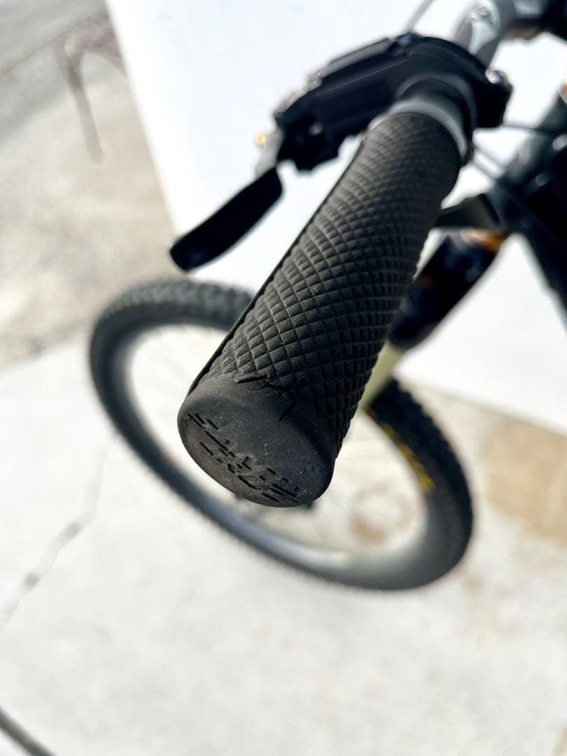 santa cruz nomad サンタクルーズ　ノマド