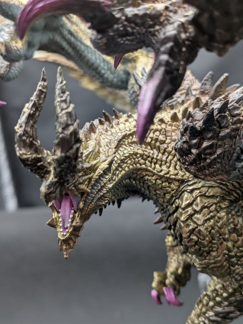 シャガルマガラ　フィギュア　箱無し　カプコン　クリエイターズモデル　モンハン