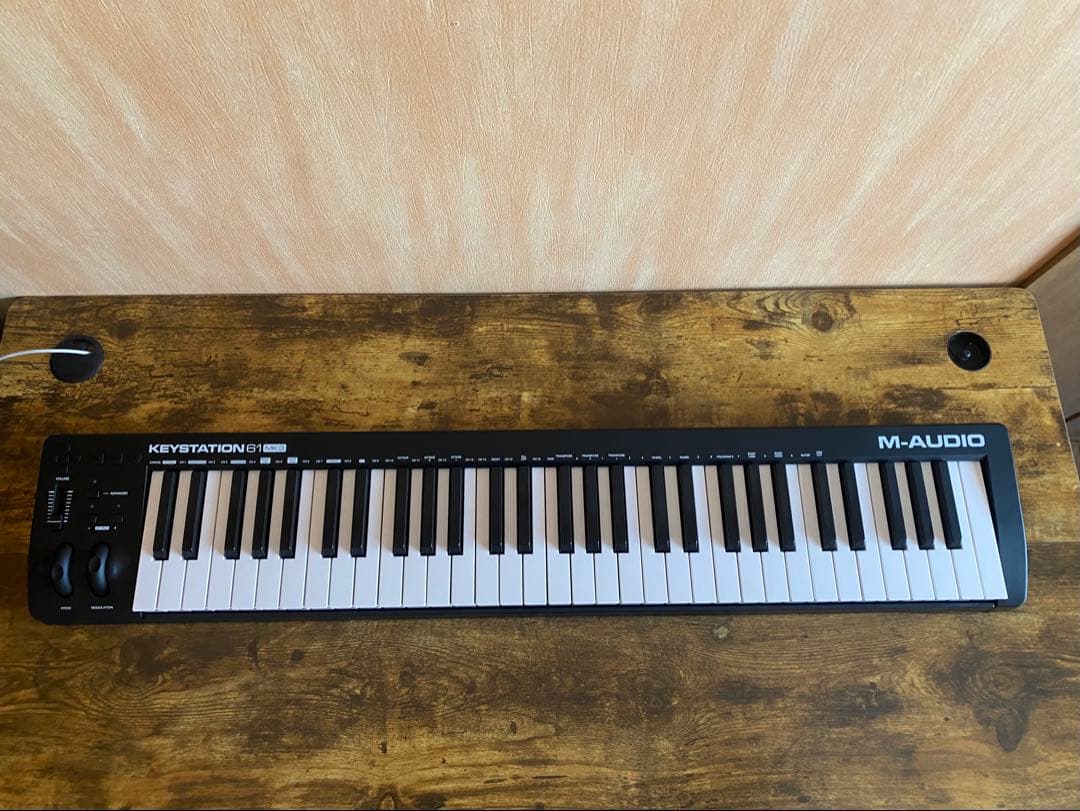M-AUDIO KEYSTATION 61 MK3 USB MIDIキーボード