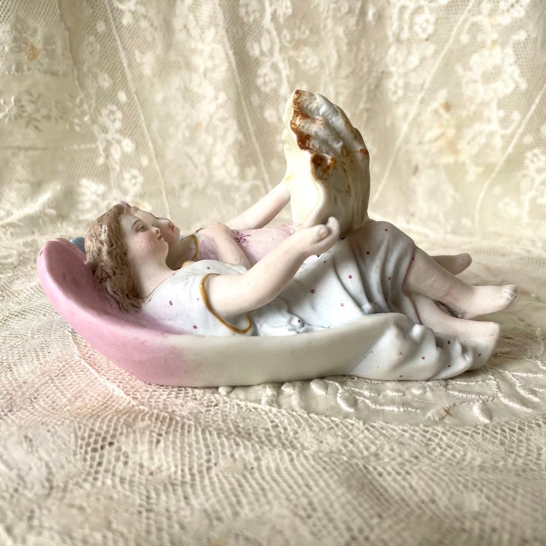二人の天使の聖水盤　ビスク　フランスアンティーク　ブルーとピンク　エンジェル