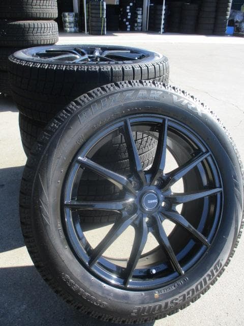 送料込み☆ブリヂストン・スタッドレス 215/55R17☆ヴェゼル・オデッセイ