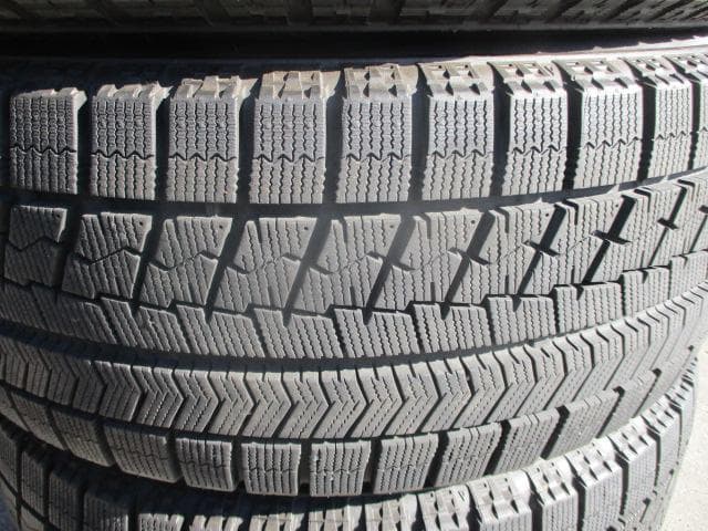 送料込み☆ブリヂストン・スタッドレス 215/55R17☆ヴェゼル・オデッセイ