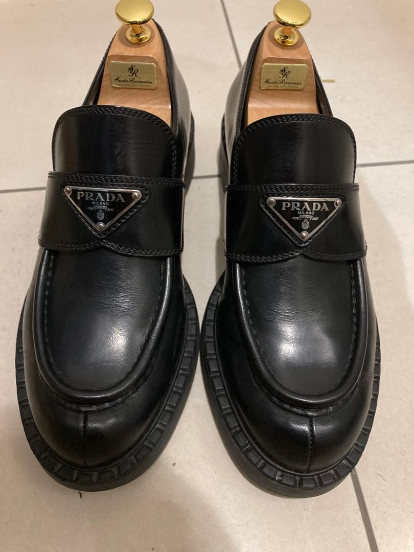 PRADA チョコレートローファー