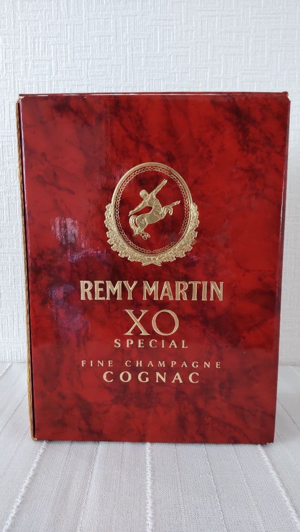 猫ちゃん[未開栓] 箱つき REMY MARTIN XO SPECIAL