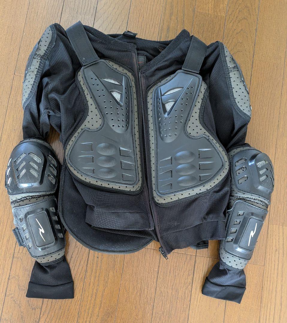 ROUGH & ROAD プロテクター Mサイズ