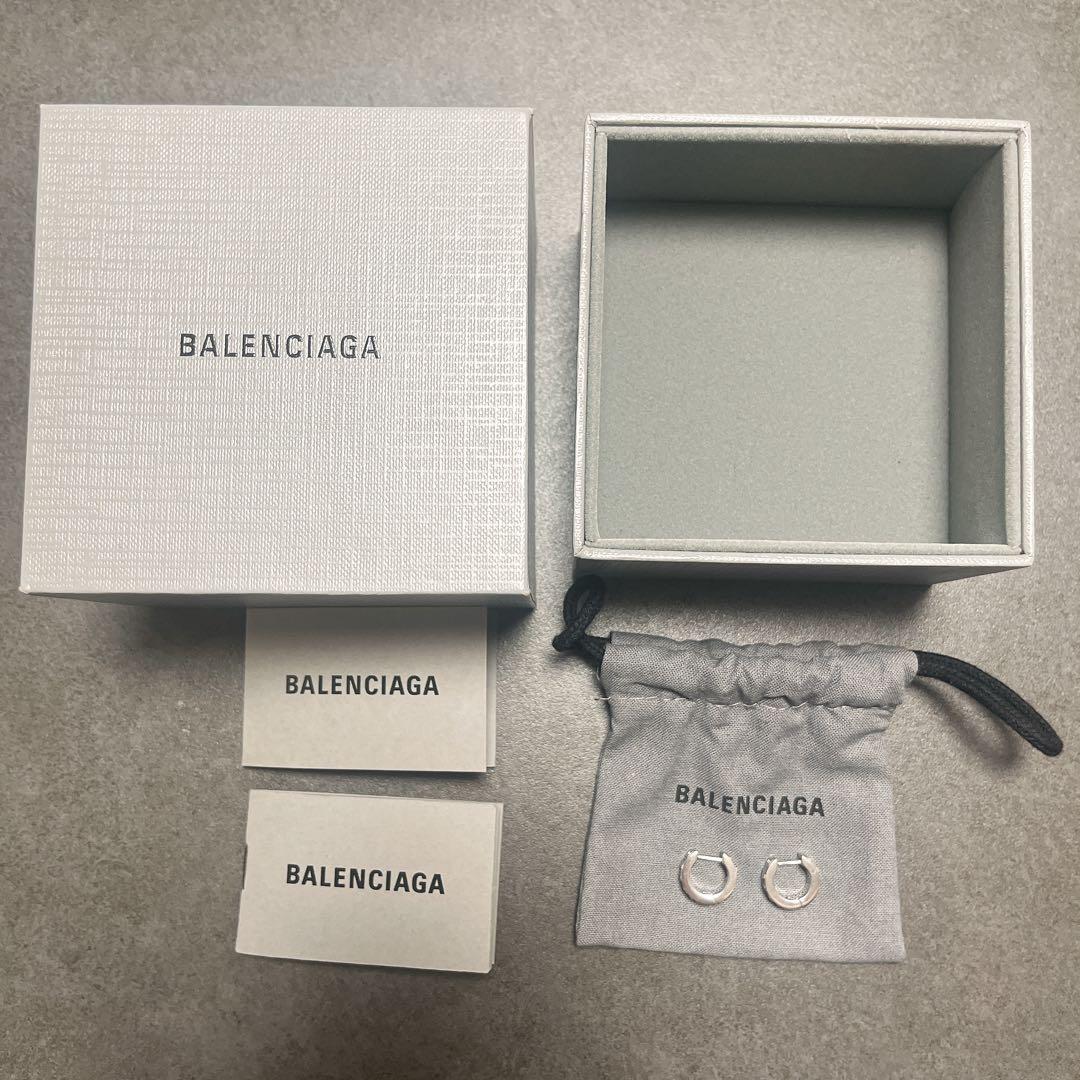 【美品】BALENCIAGA フープ ピアス ロゴ FORCE STRIPED