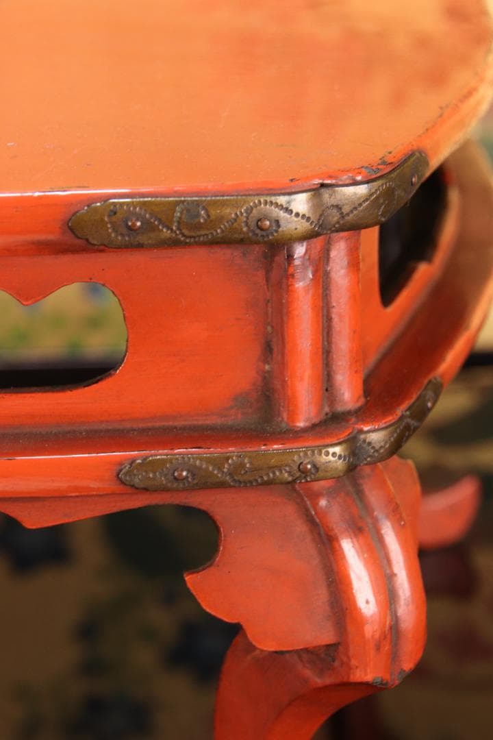 仏教美術 時代物　朱塗　真鍮金具飾付　春日卓　巾34.2㎝　BE787