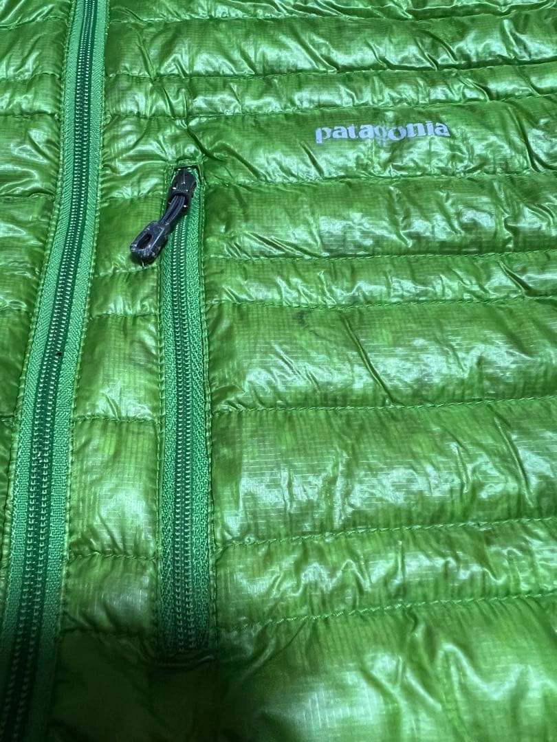 パタゴニア軽量ダウンジャケット Ultralight Down Hoody
