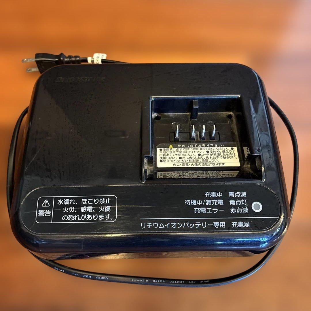 ブリヂストンリチウムイオンバッテリー充電器