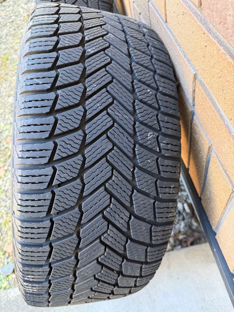 ①メルセデスE300用245/45 R18 ミシュランスタッドレスMAKホイール