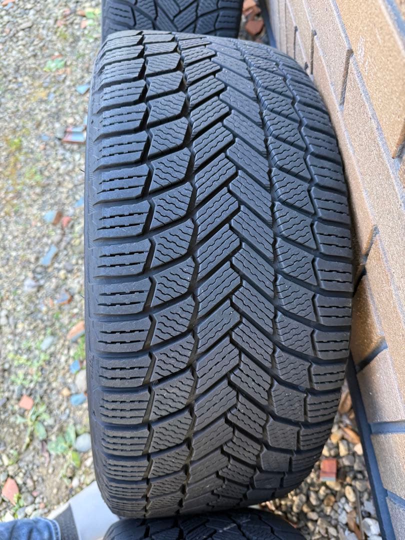 ①メルセデスE300用245/45 R18 ミシュランスタッドレスMAKホイール