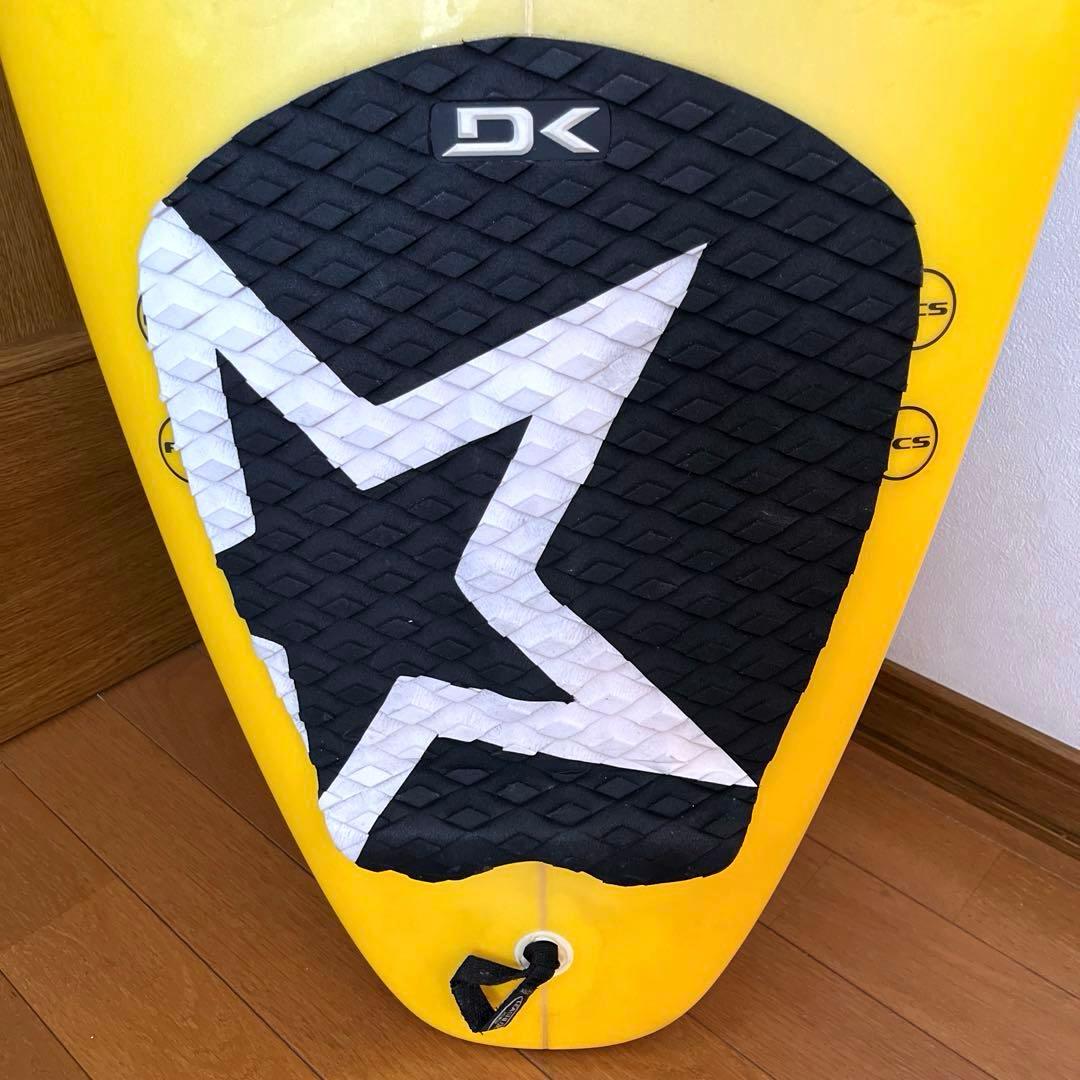 BYERLY DX サーフボード 6'0\" イエロー。フィン、カバー、リーシュ付