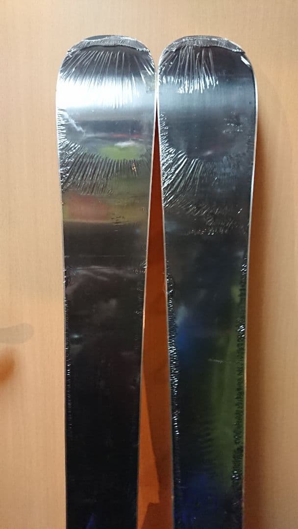 ATOMIC 新品未使用130㎝簡単調整229～336㎜アトミックJ2 スキー板