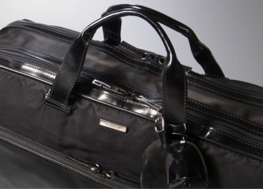 GUCCI グッチ　小旅行用バッグ