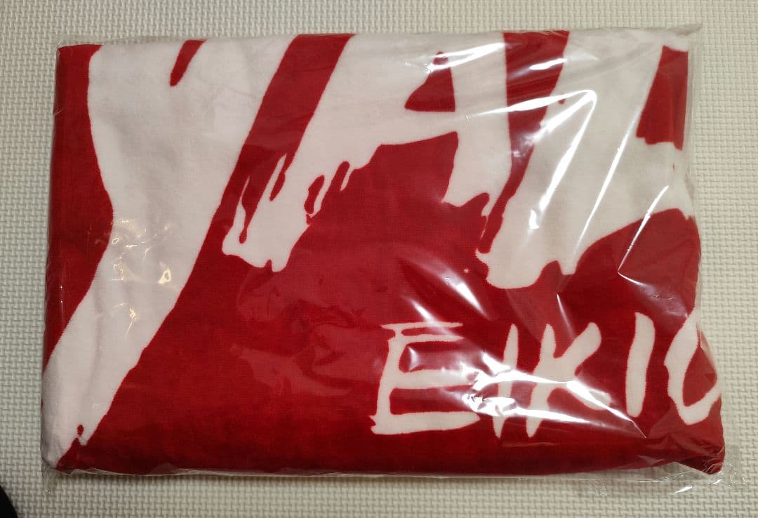 【新品未開封】矢沢永吉　スペシャルビーチタオル　筆字　レッド×ホワイト　限定