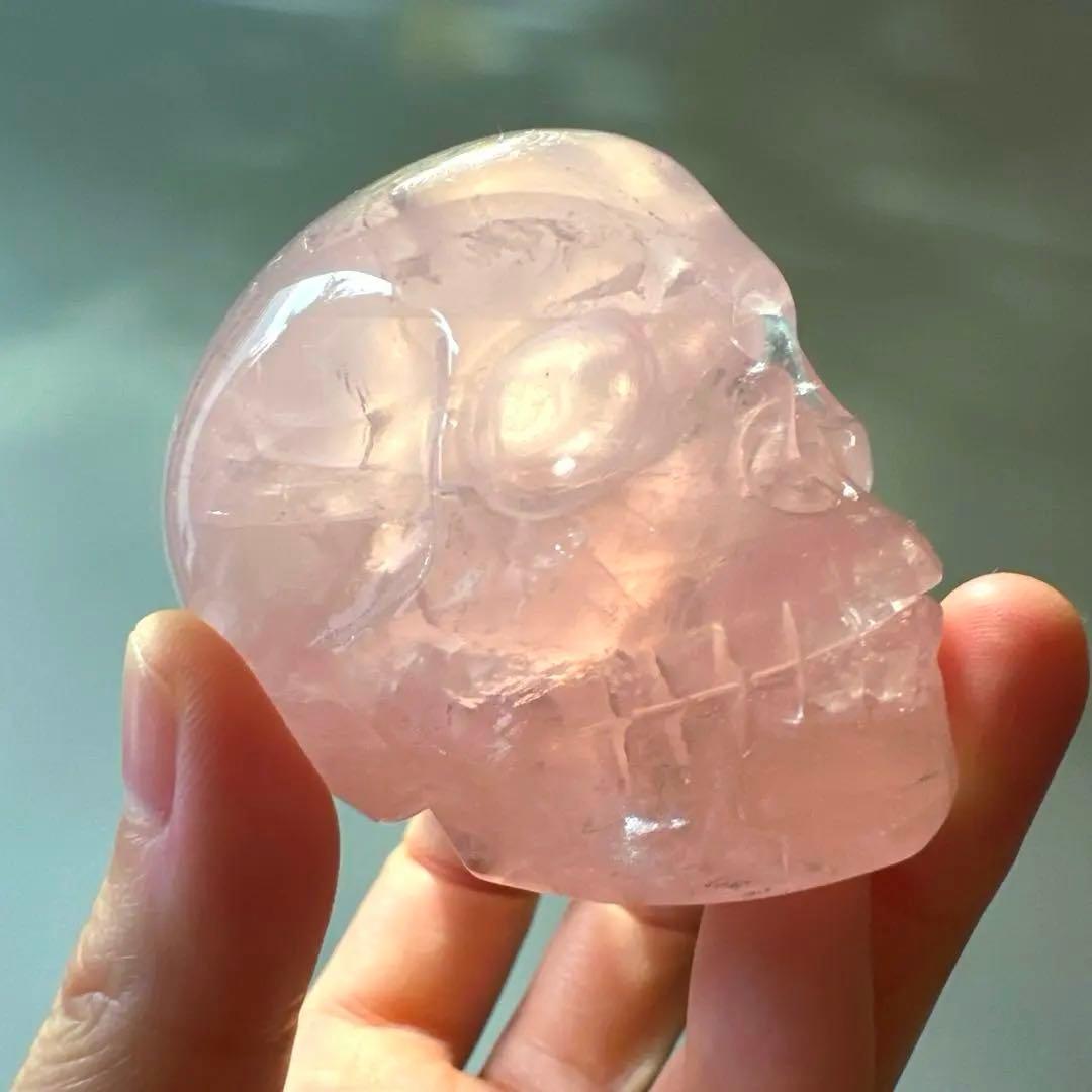 ローズクォーツ　スカル　マダガスカル　濃いめ　ピンク　天然石