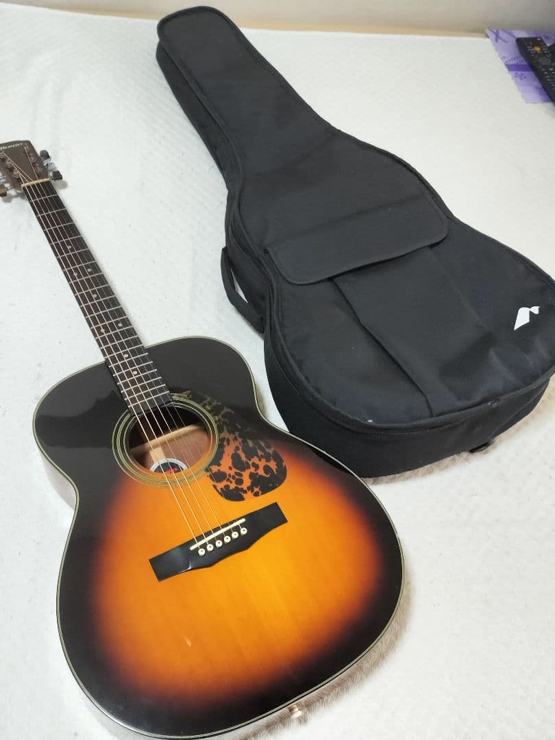 Morris モーリス アコースティックギター 小ぶり ケース付