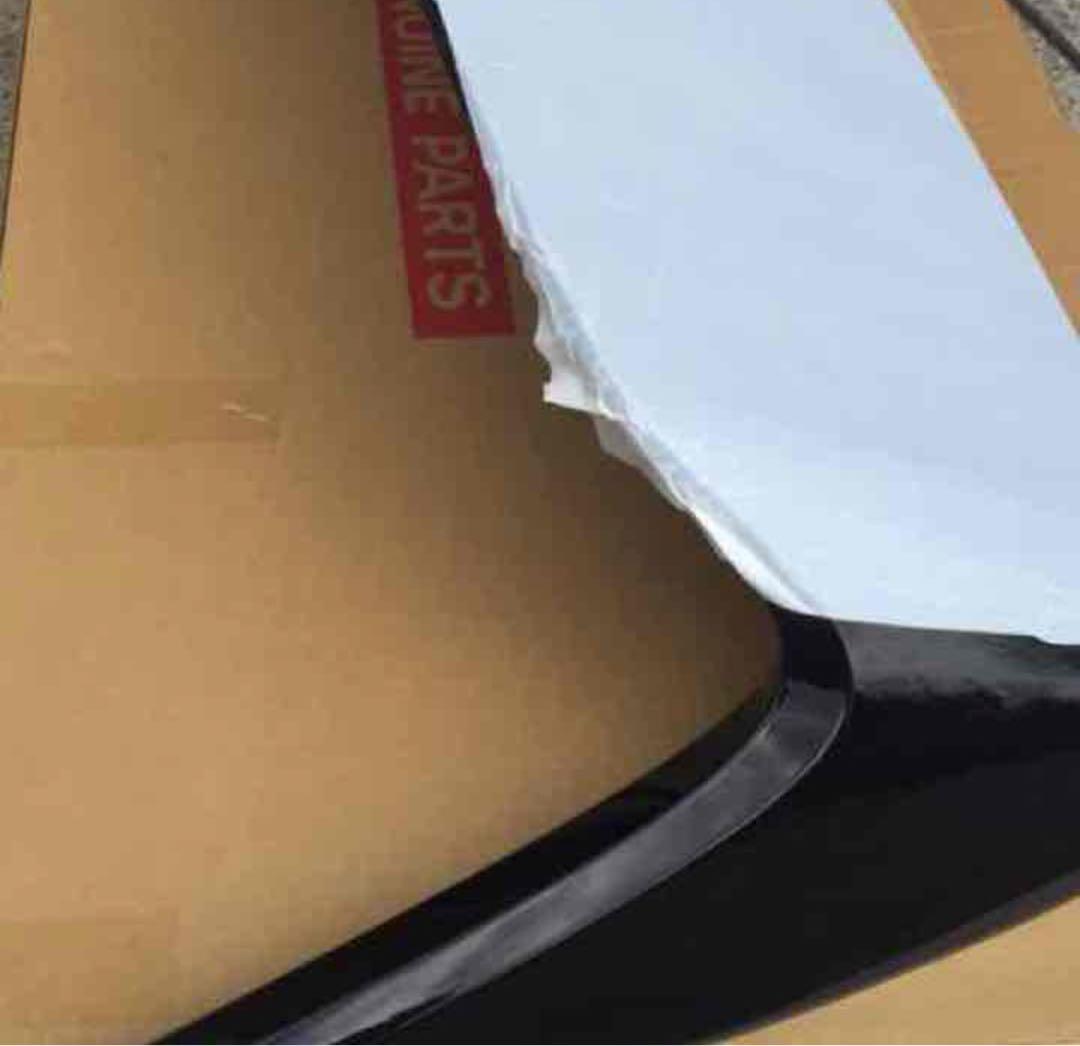 ハリアー60純正リアスポイラーブラック　未使用品