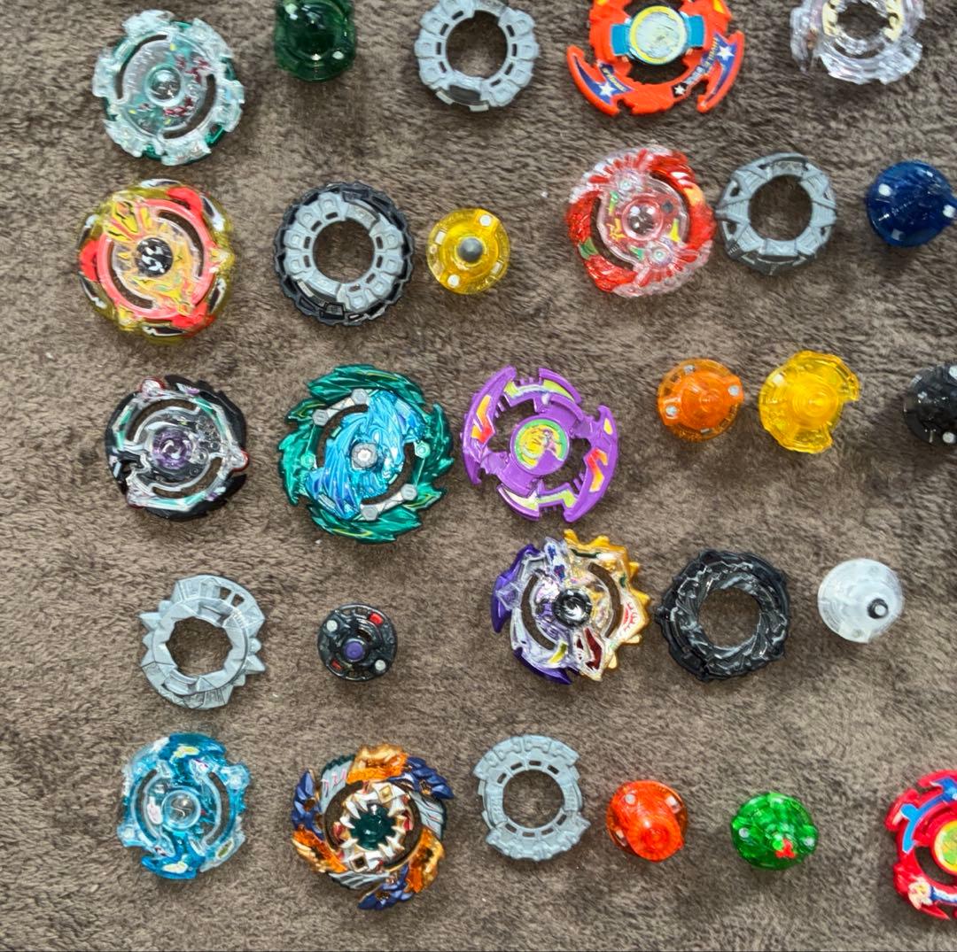 【希少品、レアベイ多数】ベイブレードまとめ売り(別で出品していたものを追加)