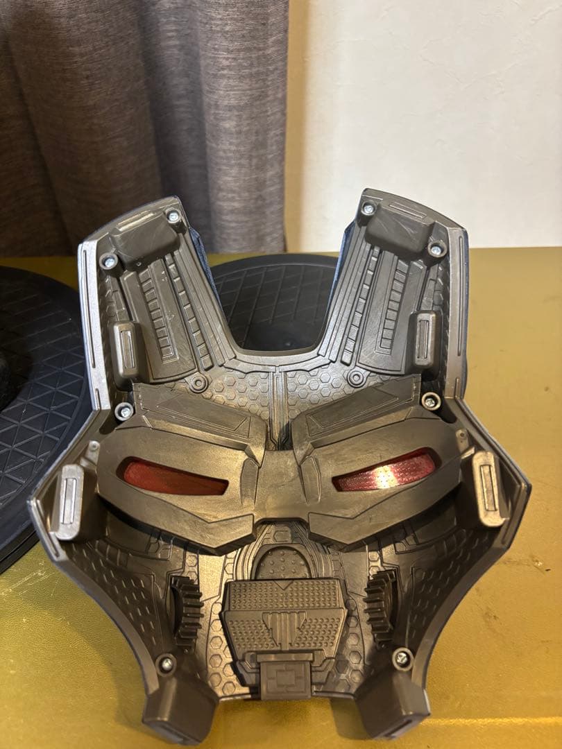 ウォーマシン X パニッシャー ヘルメット ダメージ加工 等身大　1/1