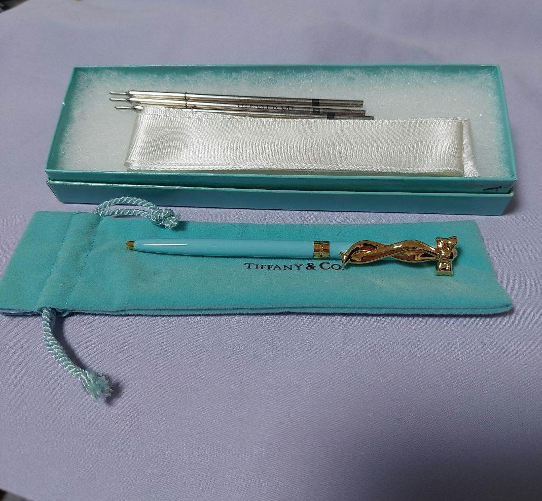 新品　未使用 ティファニーボールペンゴールドリボン　黒替芯3本つき　箱に汚れあり