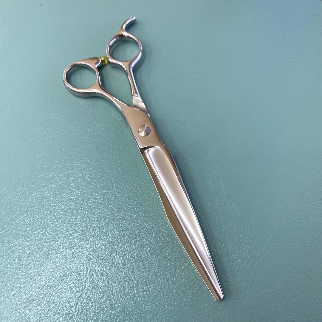 さくさく切れ味抜群６,７５インチ剣刃シザー　新品　理美容専用はさみ　切れ味抜群！