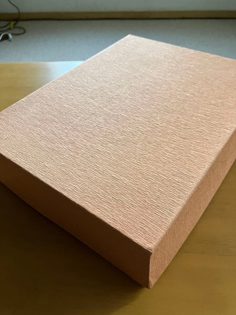 大幅お値下げ　高岡漆器　赤い漆器 文箱 花のデザイン（青貝）