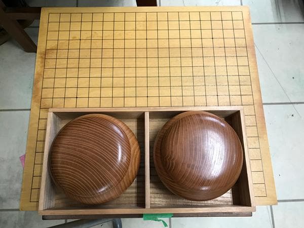 Y ⑨【極上】 囲碁盤＆ 碁石 木製 脚付き へそ有り 碁笥セット 蓋有 S