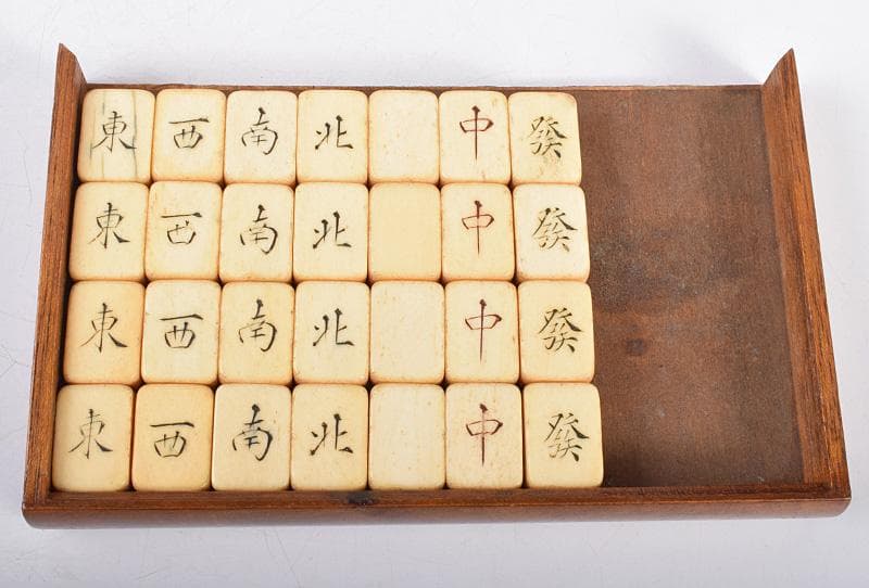 中国　竹嵌　骨牌　背竹牌　麻雀牌　木箱付　D　8693