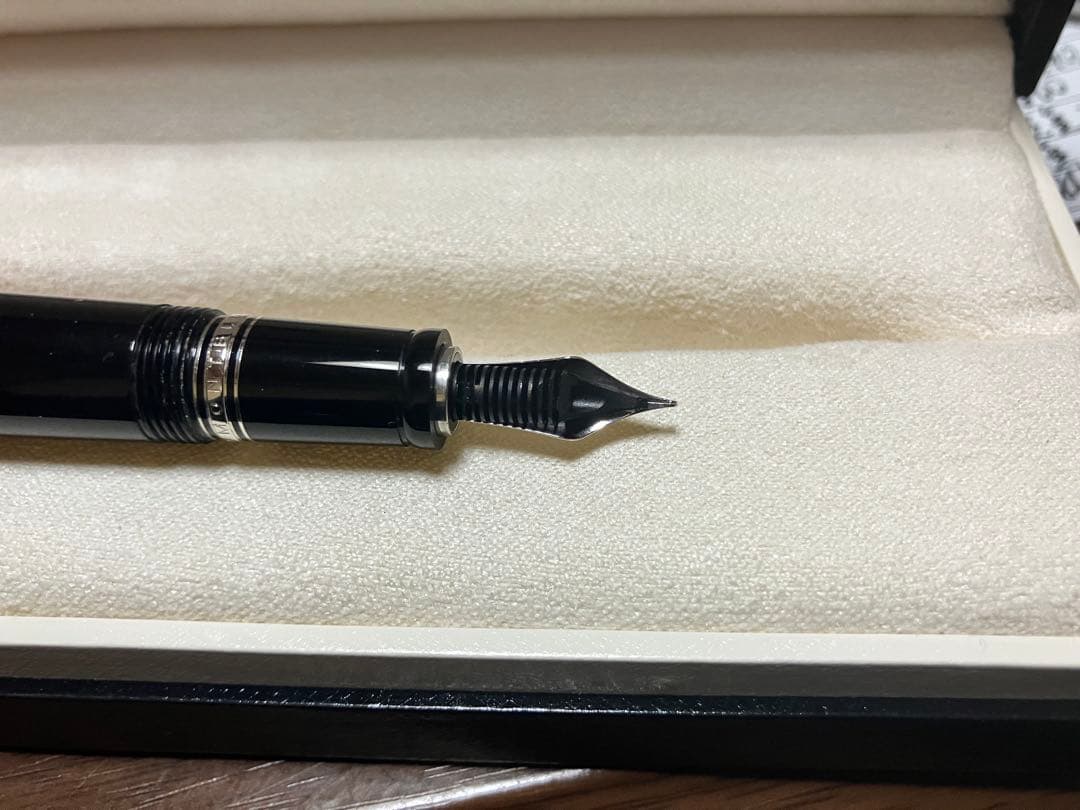 MONT BLANC モンブラン　ボエム　万年筆 黒