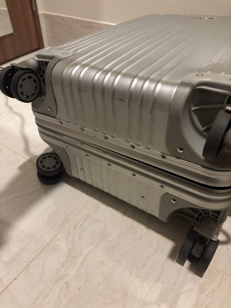 【非売品】メルセデスベンツ オリジナル スーツケース アルミ　32L