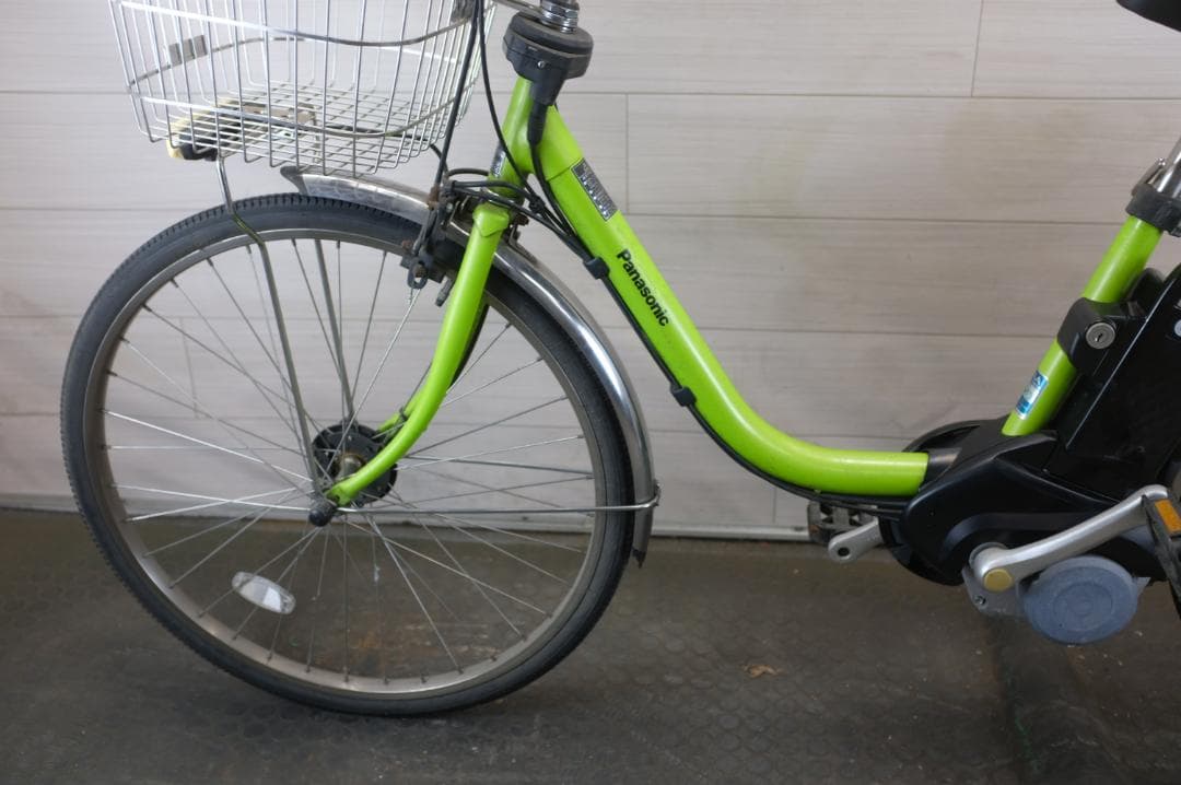 良品　新基準 パナソニック　24インチ　3段　8.0Ah（5点灯）充電器あり