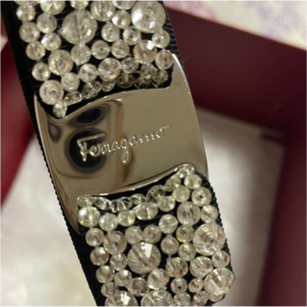 フェラガモ　ビジュー　リボン　カチューシャ