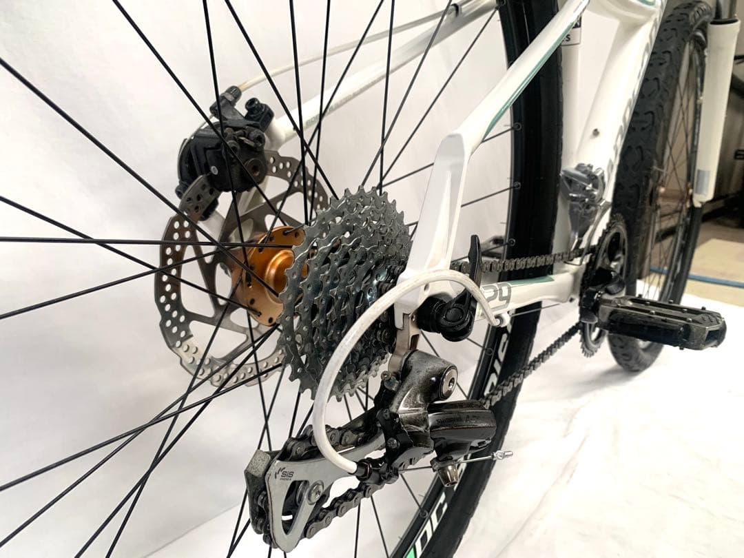 【即乘】送料無料 CANNONDALEディスク式MTBTANGO24速29インチ