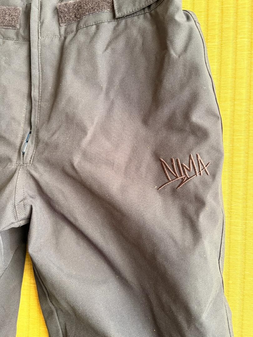 【NIMA】極美品　子ども用 スノーボードウェア ストライプ（２セット）