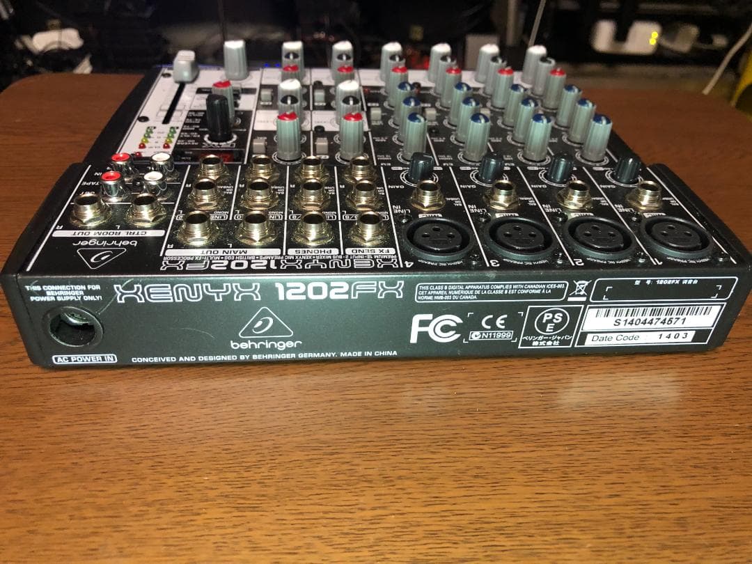 Behringer XENYX 1202FX アナログミキサー