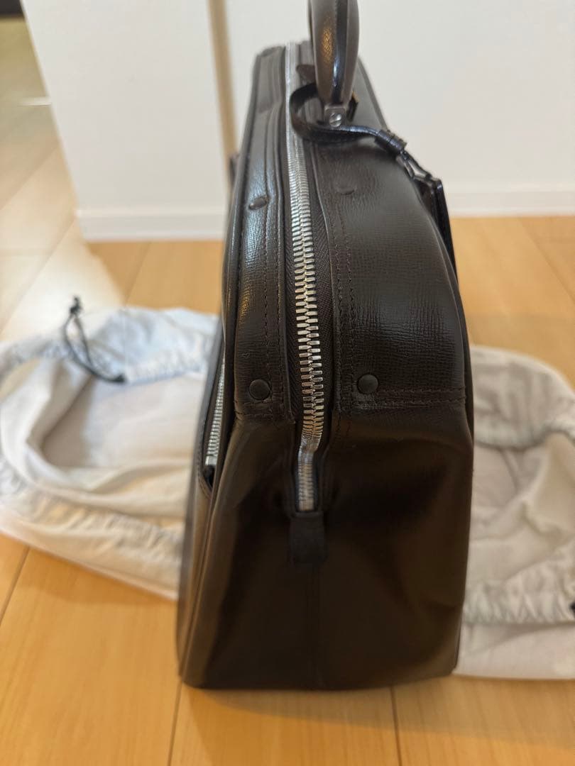 【完全未使用】【新品】【本革】Valextra メンズレザービジネスバッグ