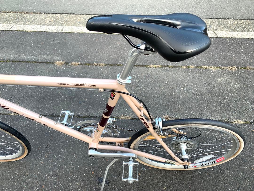 即乘 送料無料Manhattanbikeミニベロ小径車クロスバイク8速20インチ