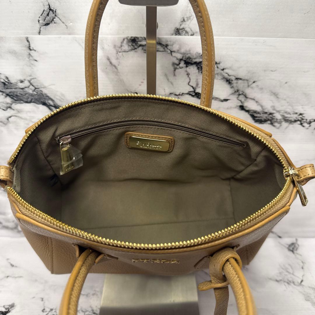 (未使用品)大人気、フルラ、テッサ、2wayバッグ、オールレザー、シボ革、人気色