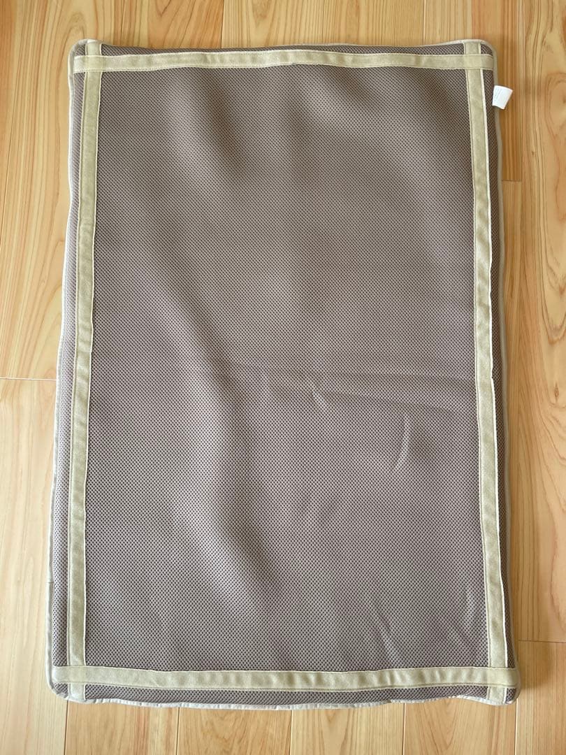 箱付き　Aprica アップリカ ココネルエアー ホワイト 折り畳みベビーベッド