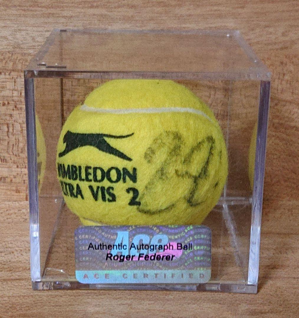ロジャー・フェデラー 直筆サイン入りテニスボール