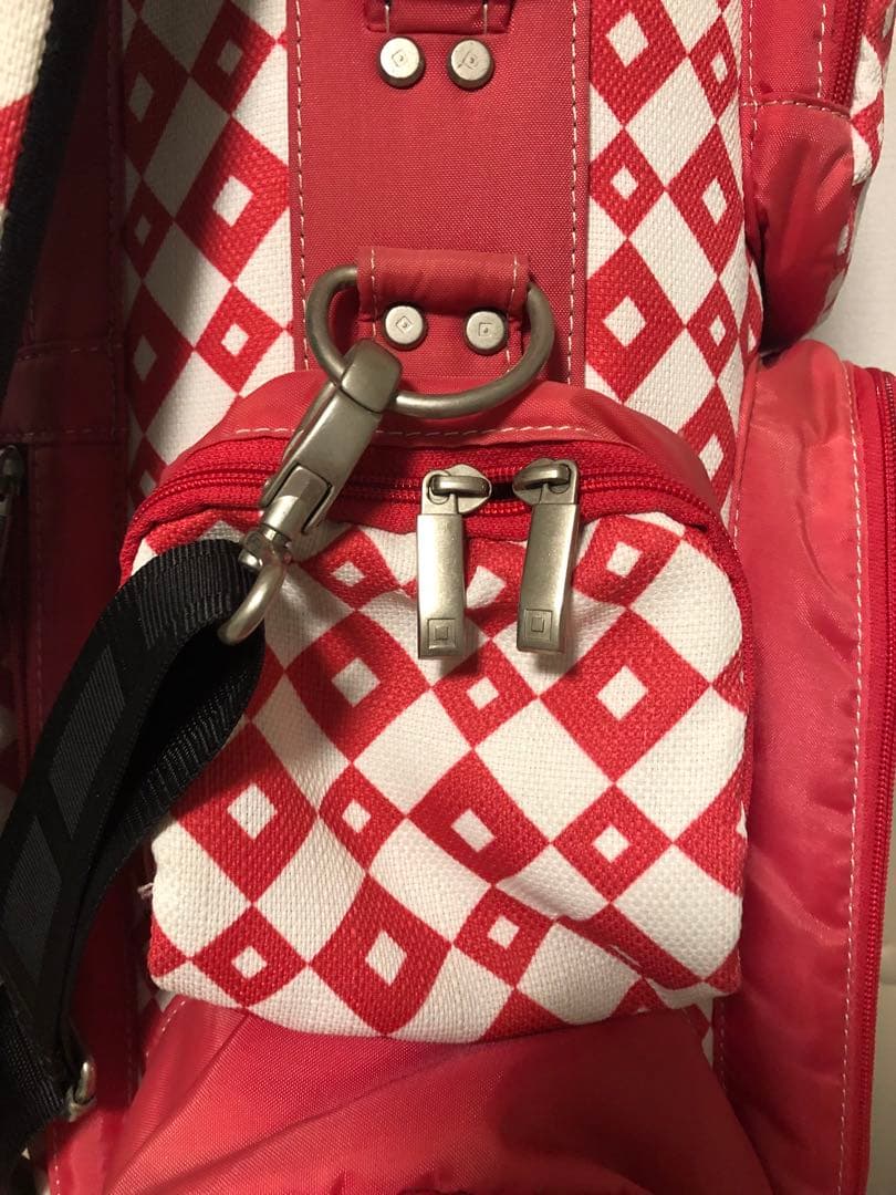 送料込み】超激レア　数量限定販売　オノフ　ONOFF キャディバッグ　レディース