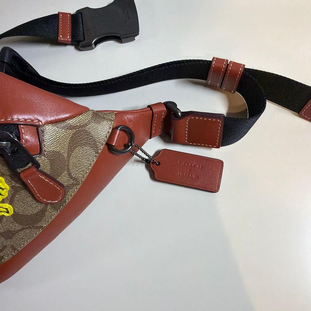 コーチ COACH ボディバッグ スヌーピー