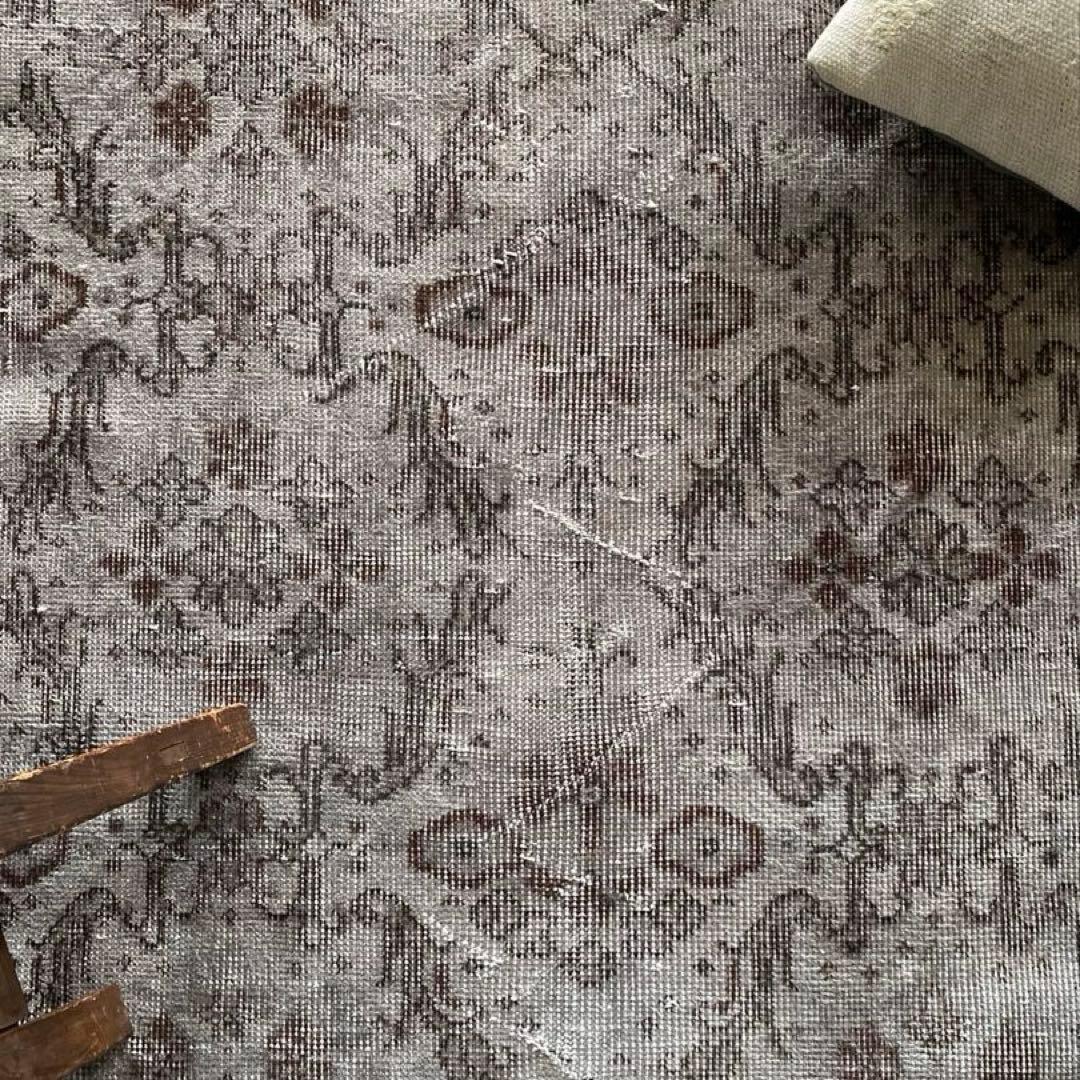 she　グレーオーバーダイ　ヴィンテージラグ　トルコラグ