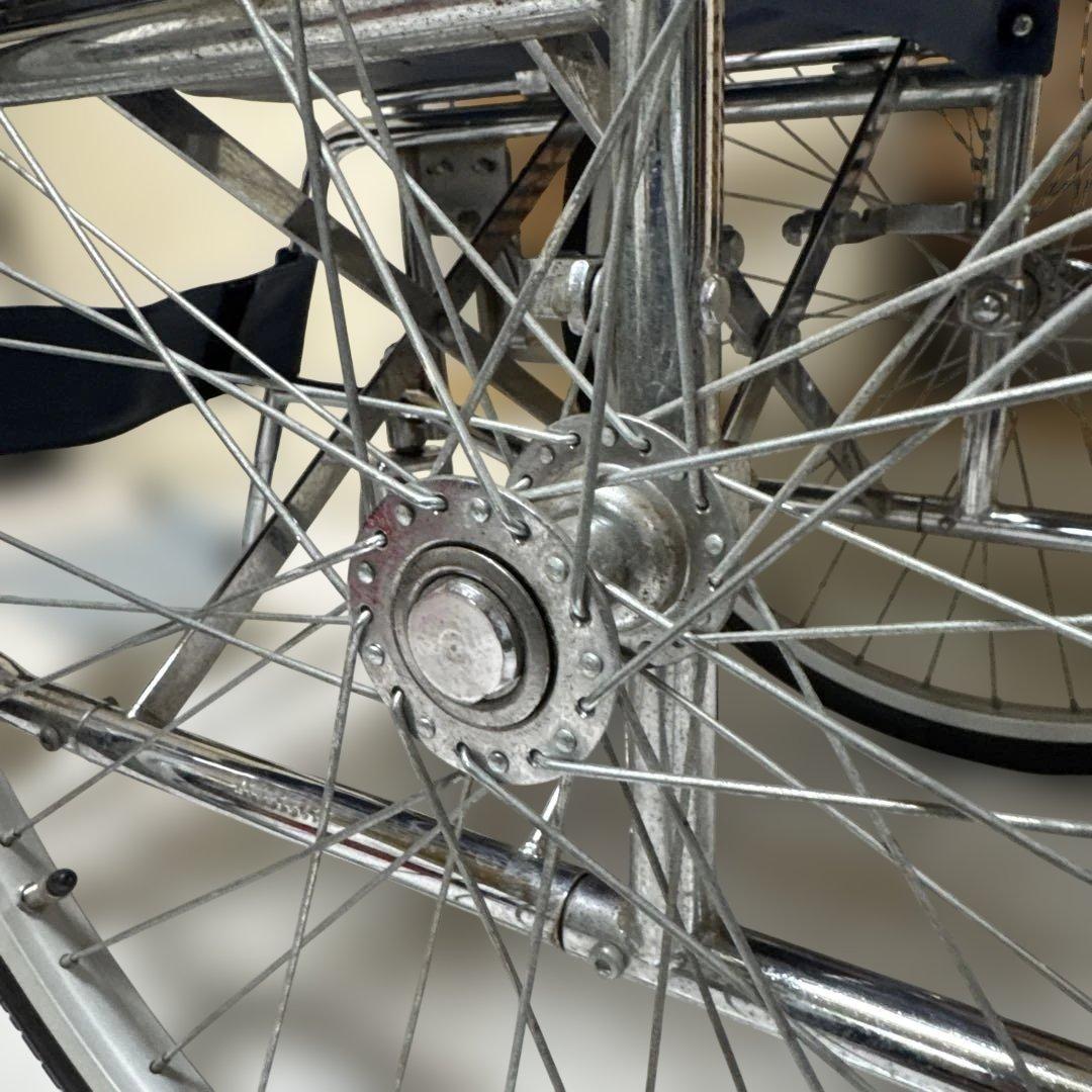 送料込 カワムラサイクル 病院・施設で定番のスチール製自走式車椅子 標準