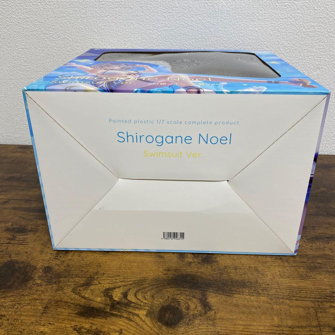 白銀ノエル　水着　フィギュア