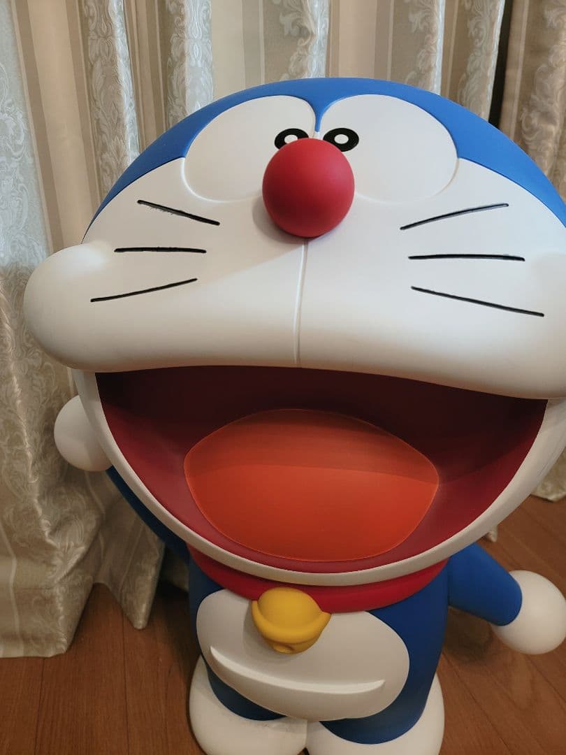 レア　美品　ドラえもん 大きめフィギュア