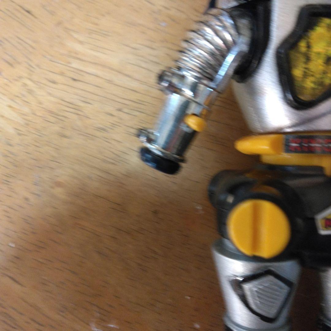 超合金キングジョー　 高さは13cmくらい。